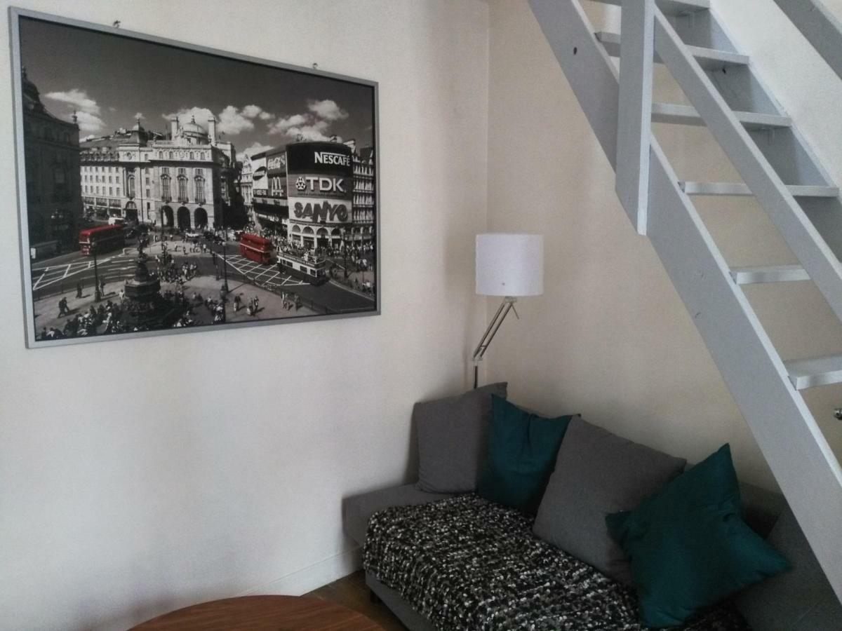 Charming Parisian Studio! إيفري سور سين المظهر الخارجي الصورة