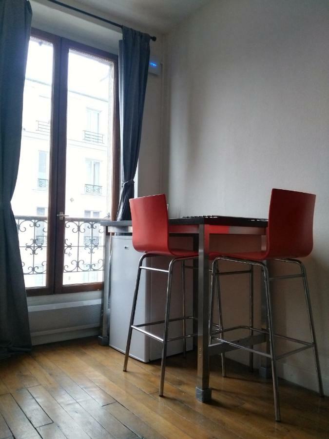 Charming Parisian Studio! إيفري سور سين المظهر الخارجي الصورة