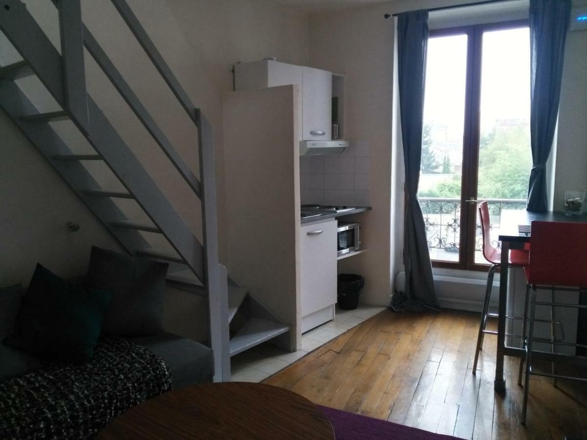 Charming Parisian Studio! إيفري سور سين المظهر الخارجي الصورة